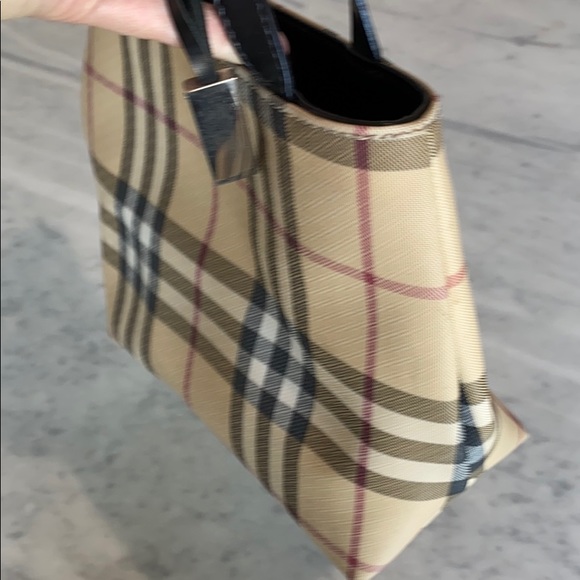 COPY - Burberry mini - Picture 2 of 3